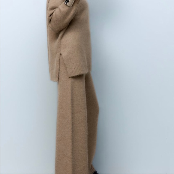 Zara - Picture 2 of 7